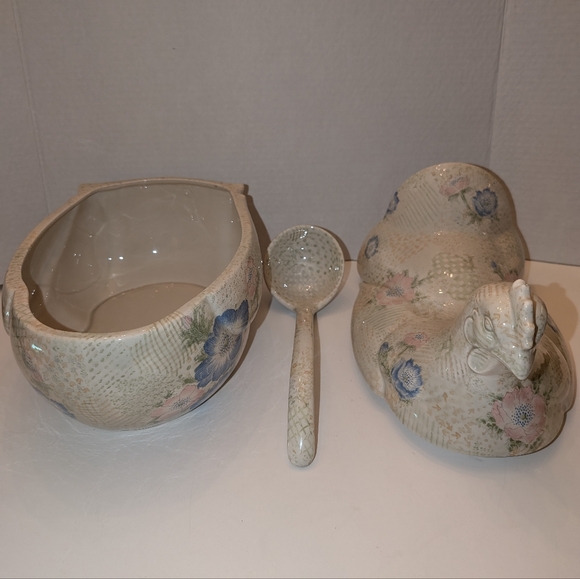 NWOT Vintage “Fitz & Floyd" Provence Soup Tureen with Ladle - Picture 15 of 16